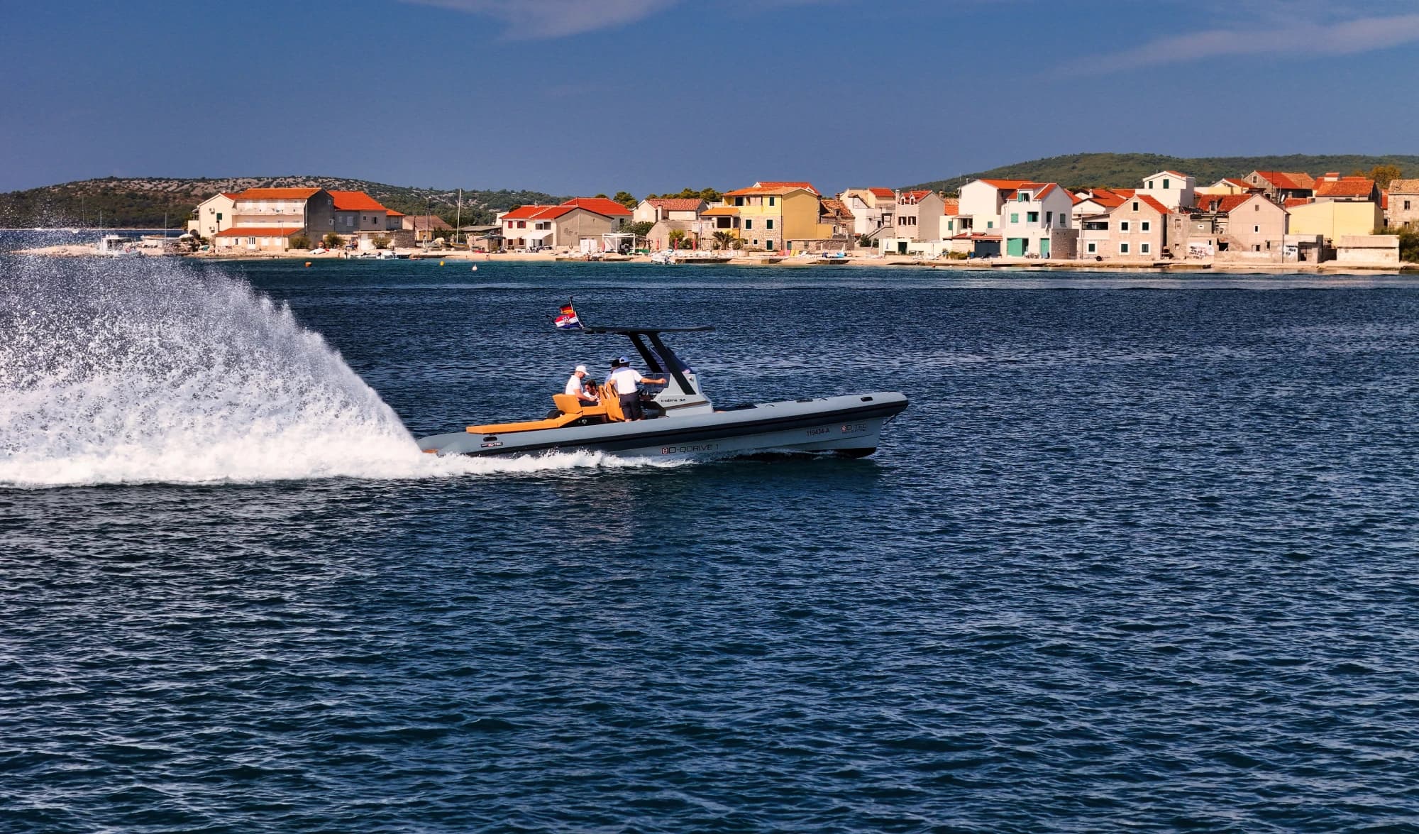 eD-TEC electric yacht
